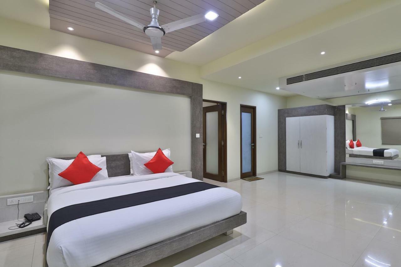 Capital O 47284 Atithi Resort Bharuch Exteriér fotografie